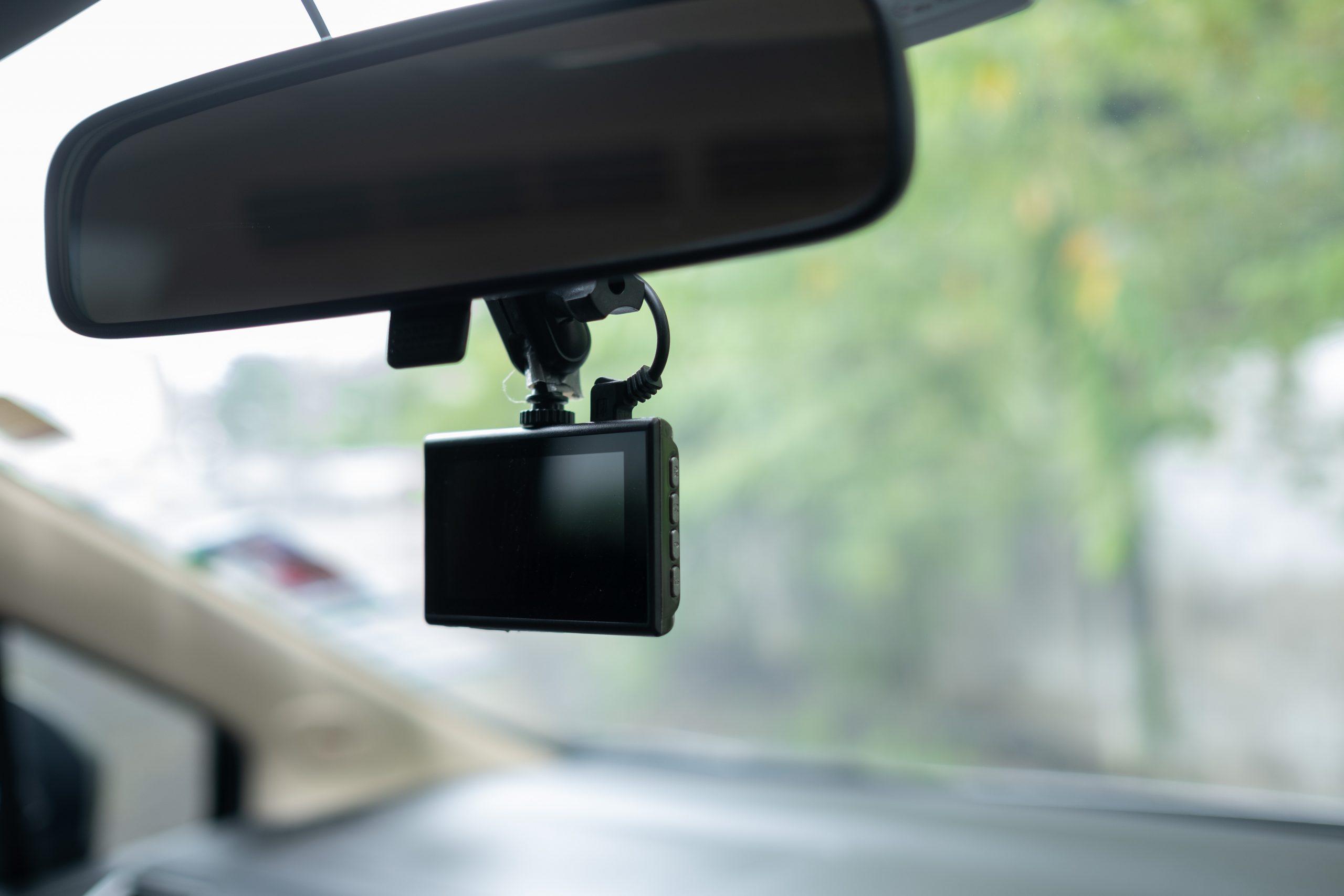 Pourquoi installer une dashcam sur son véhicule ? 7 bonnes raisons de franchir le pas