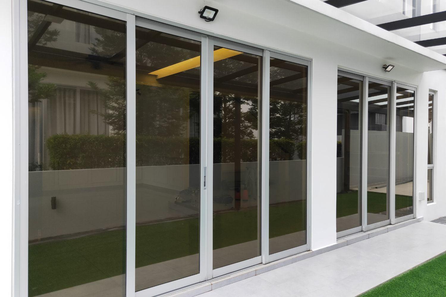 Vitrage maison Hm Custom